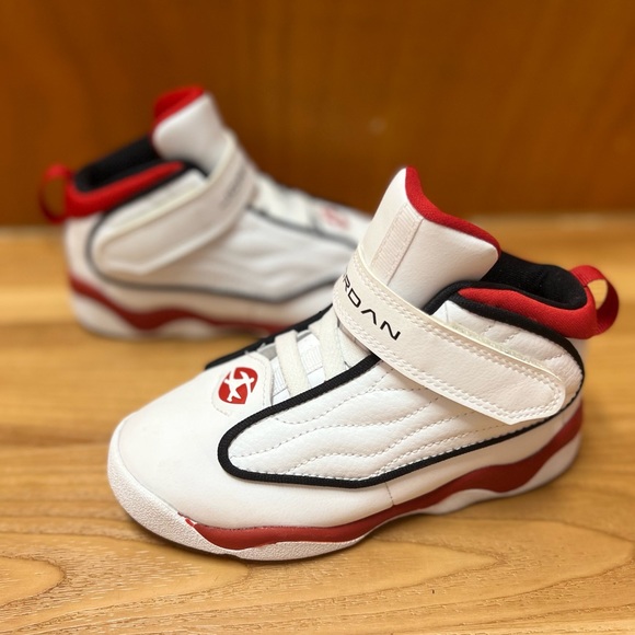 Jordan Pro Strong - Picture 1 of 3